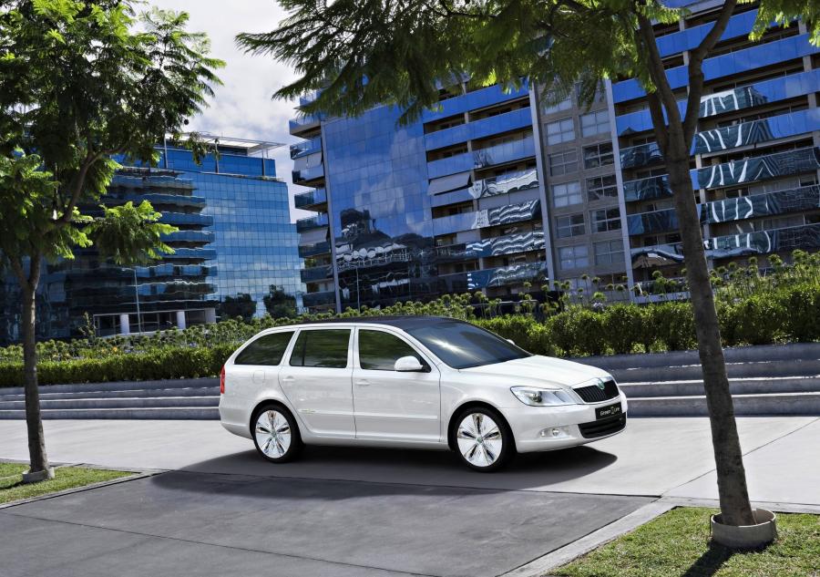  Skoda Octavia Green E-Line Concept 2010 года  (фото 30 из 46)